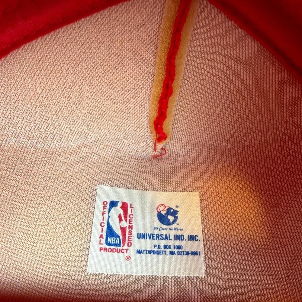 Vintage Red corduroy Philadelphia 76ers hat - Picture 3 of 6